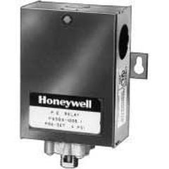 Honeywell P658B1012 SET AT 10 PSI. 2 PSI DIFFERENTIAL. | Midwest Supply Us