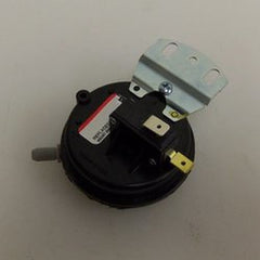 Amana-Goodman 0130F00110 Pressure Switch Green -1.35"wc | Midwest Supply Us