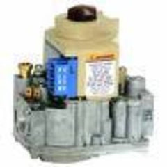 York S1-VR8204C1019 Gas Valve VR8204 Intermittent Pilot 1/2 Inch Step Open 24 VAC 1 Stage 150K BTU Natural Gas for Gas Fired Appliance | Midwest Supply Us