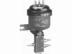 Johnson Controls V-6137-1 3-WAY AIR SWITCH. VALVE | Midwest Supply Us