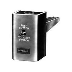 Resideo L4029E1011 LIMIT CONTROL BREAKS ON RISE WITH MANUAL RESET FIXED 135F RANGE 3" INSERTION | Midwest Supply Us