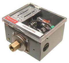 HONEYWELL THERMAL SOLUTIONS FS L404T1055 SPST Auto Reset Mercury Free Pressuretrol For Oil 5-50 PSI Replaces L404T1022 | Midwest Supply Us