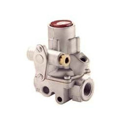BASO GAS PRODUCTS H15FA-1C 1" X 1" Automatic Pilot Valve 740000 BTU | Midwest Supply Us