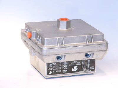 A.J. Antunes | 804111707