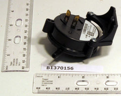 Amana-Goodman B1370156 -1.40"wc SPST Pressure Switch  | Midwest Supply Us