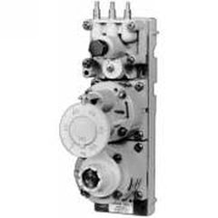 Honeywell RP920A1025 DIRECT ACTING WITH REMOTE CONTROL POINT ADJUSTMENT CAPABILITY.  | Midwest Supply Us
