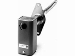 JOHNSON A19EAF-2C DUCT TEMP CONTROL; SPDT; NEMA 1; 1/4HP; MTG BRKT FLANGE  | Midwest Supply Us