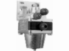 Johnson Controls R-3030-1 REVERSING RELAY  | Midwest Supply Us