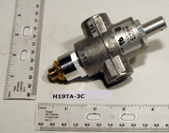 BASO GAS PRODUCTS H19TA-3C 1/4" X 1/4" Pilot Valve 25 PSI 600000 BTU  | Midwest Supply Us